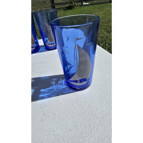 Hazel.Atlas Cobalt Blue Sailboat Set Ice Bucket and 6 Nautical Tumblers Coastal - Picture 5 of 7